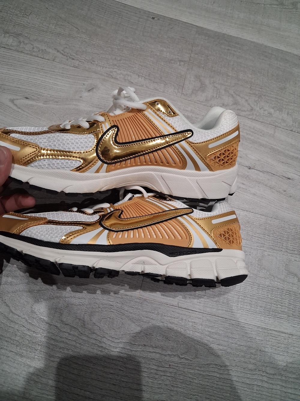 Nike White & Gold Running Sneakers